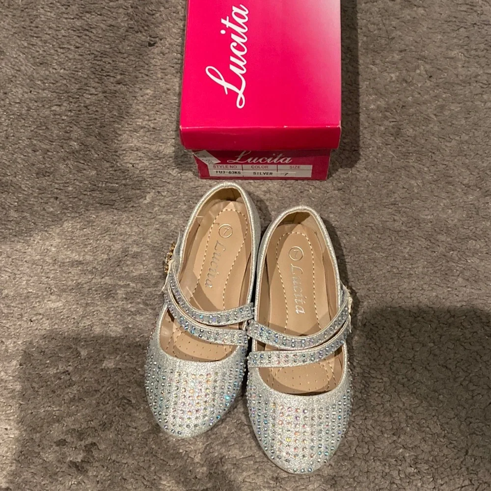 Little girls dressy flats